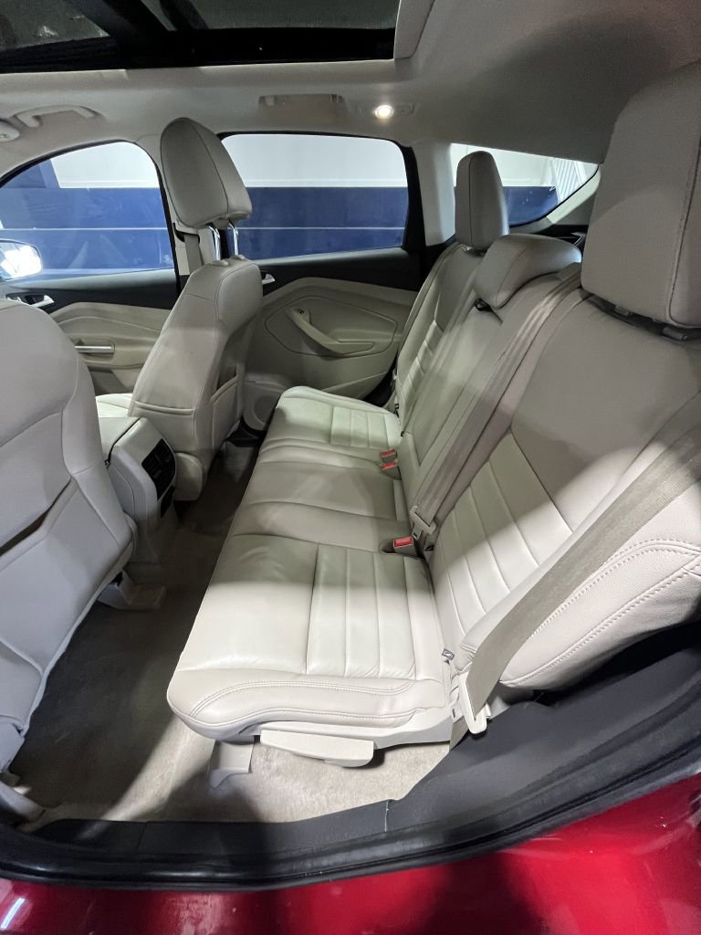 Used 2016 Ford Escape SE w/ SE Leather Comfort Package image 6
