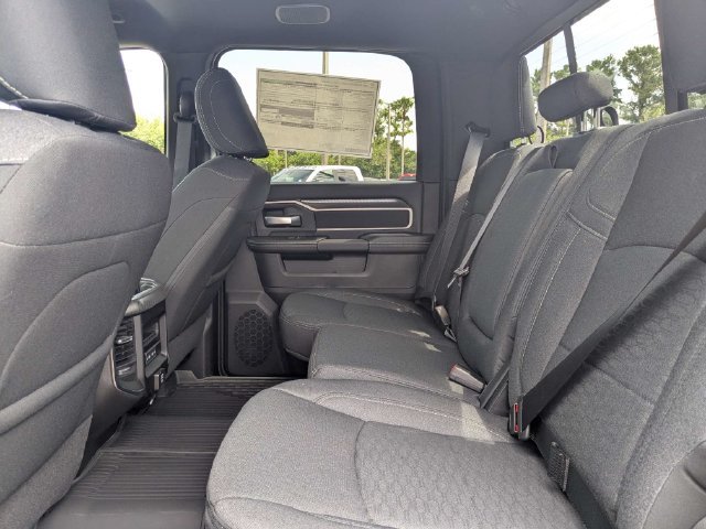 New 2026 RAM 3500 Big Horn AWD/4WD image 14