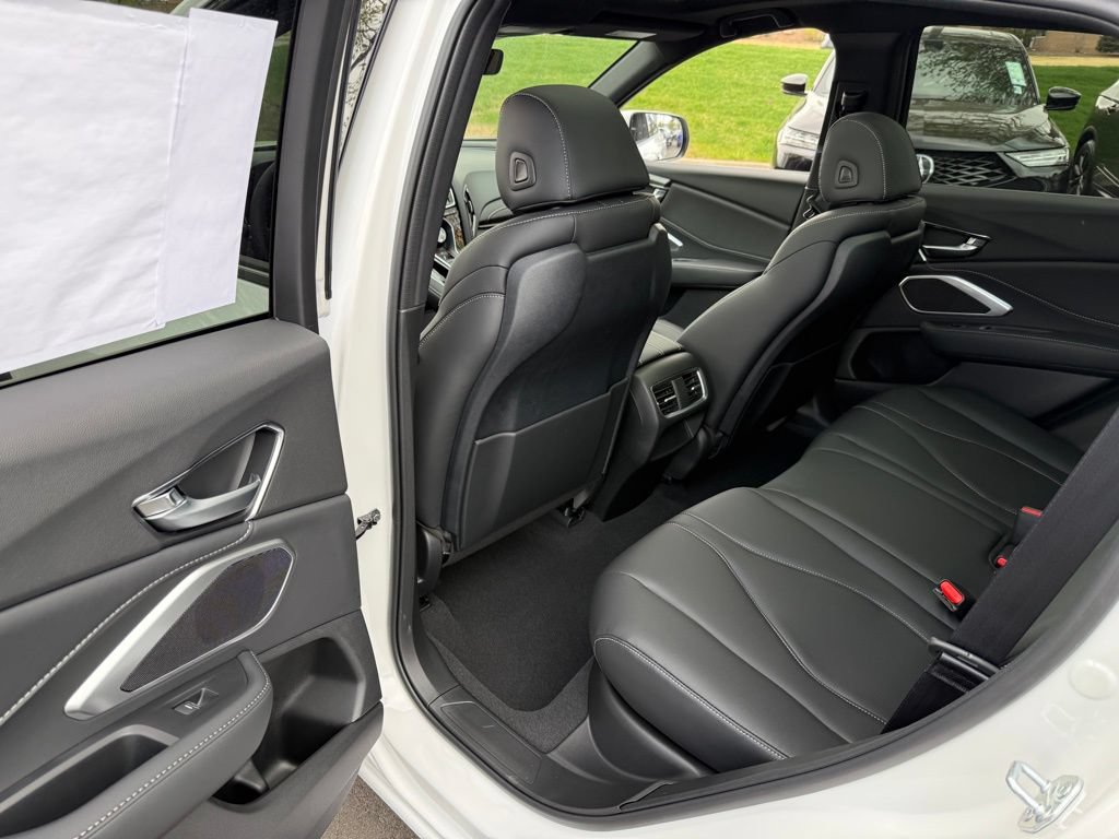 New 2026 Acura RDX SH-AWD image 13