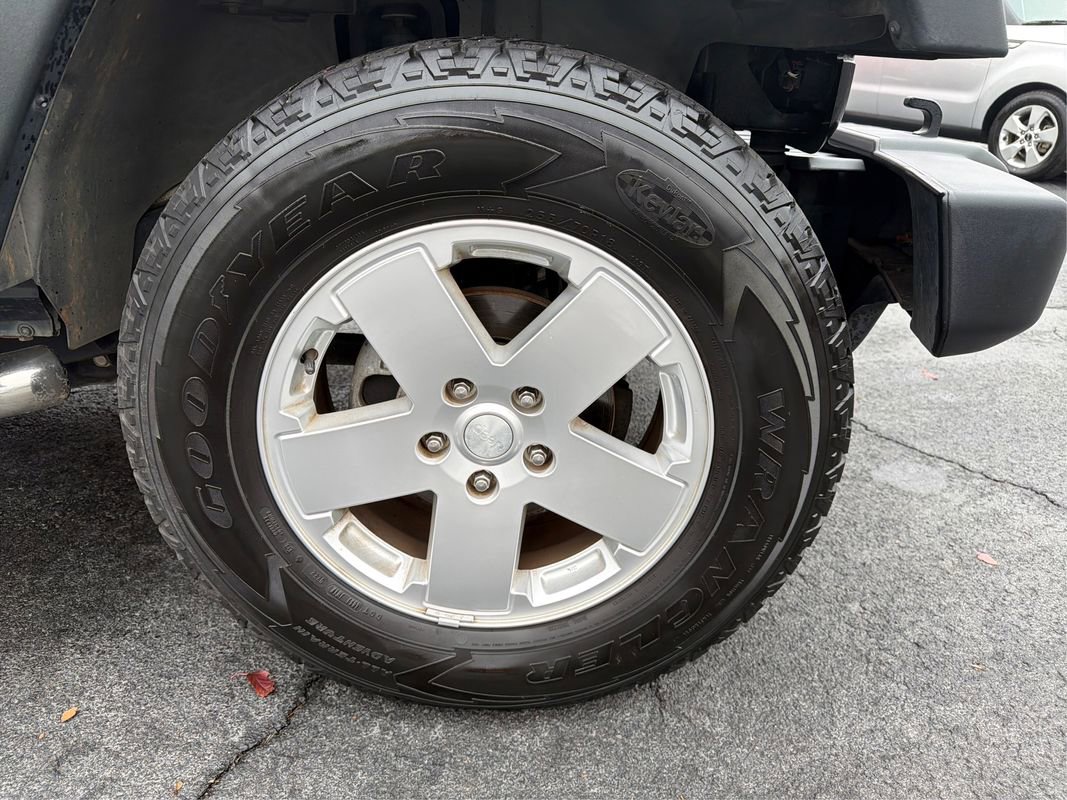 Used 2013 Jeep Wrangler Sport w/ Connectivity Group image 28