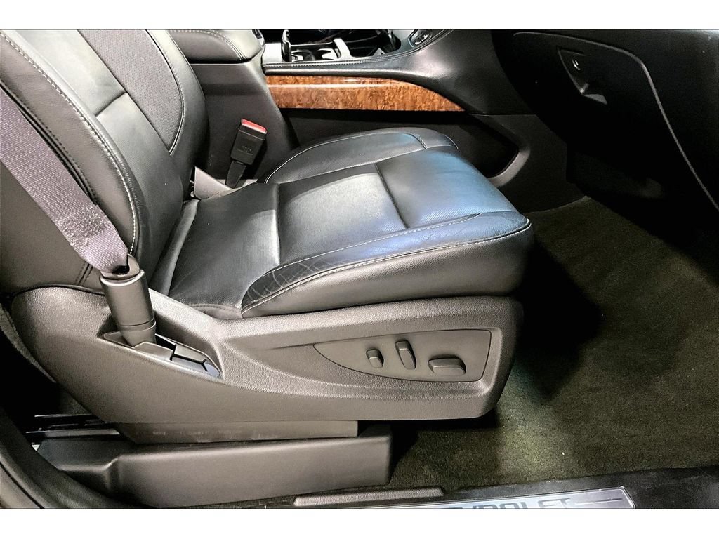Used 2016 Chevrolet Suburban LTZ AWD/4WD image 45