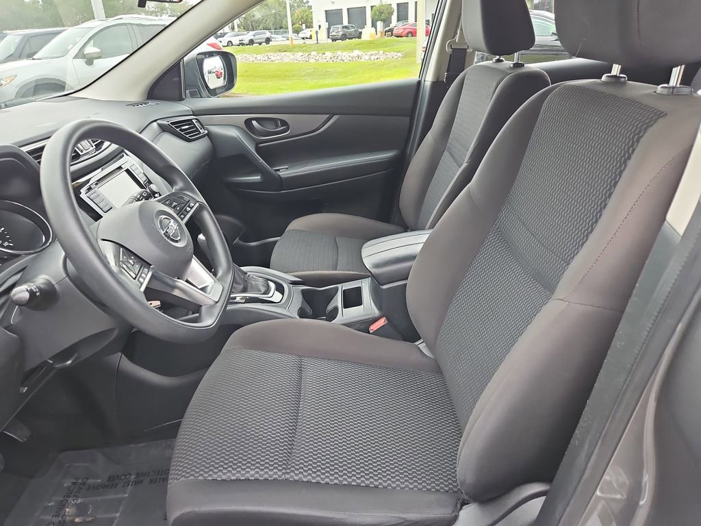 Used 2021 Nissan Rogue Sport S image 16