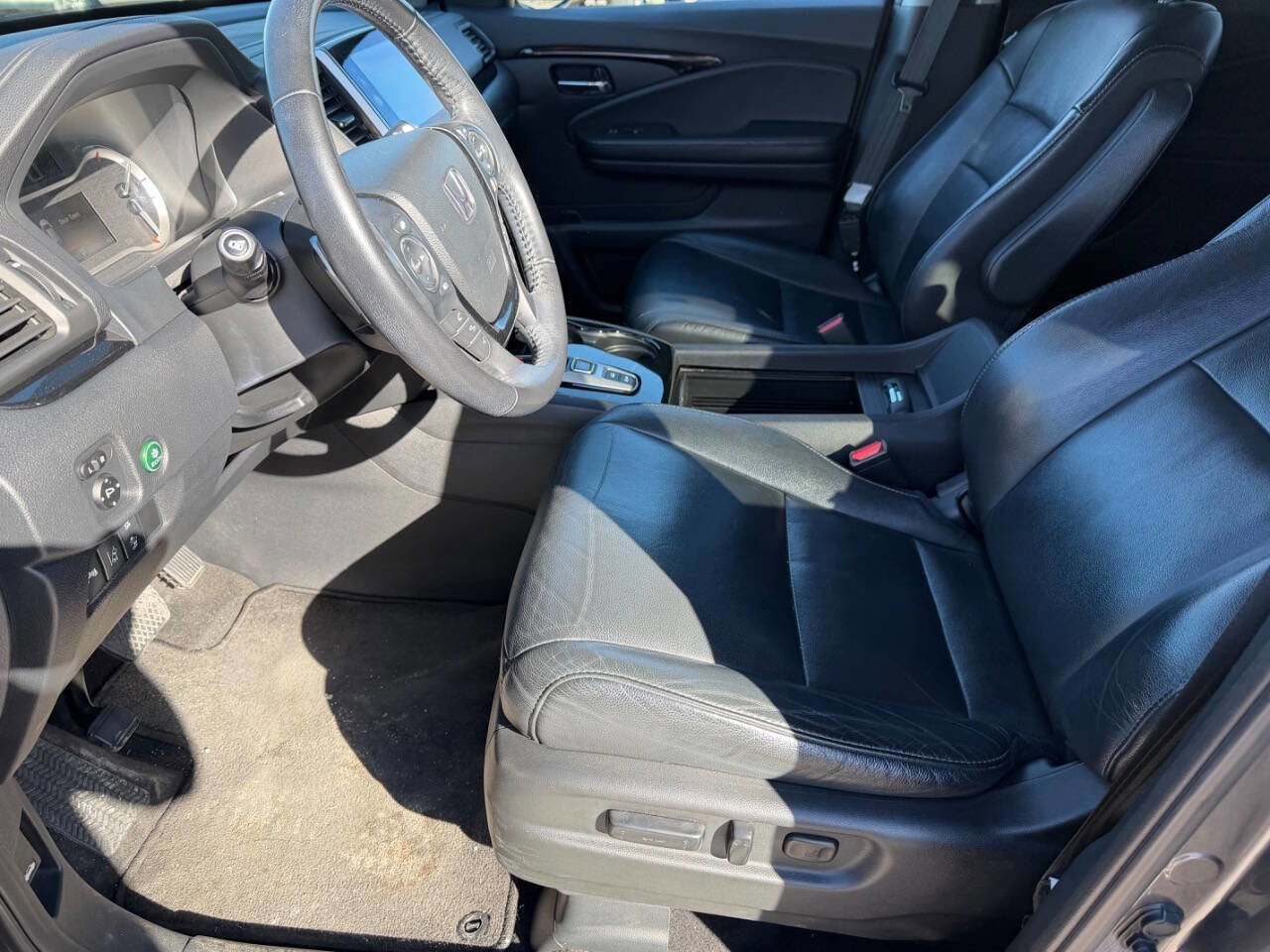 Used 2016 Honda Pilot Touring image 14