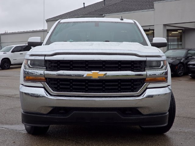 Used 2018 Chevrolet Silverado 1500 LT AWD/4WD image 3