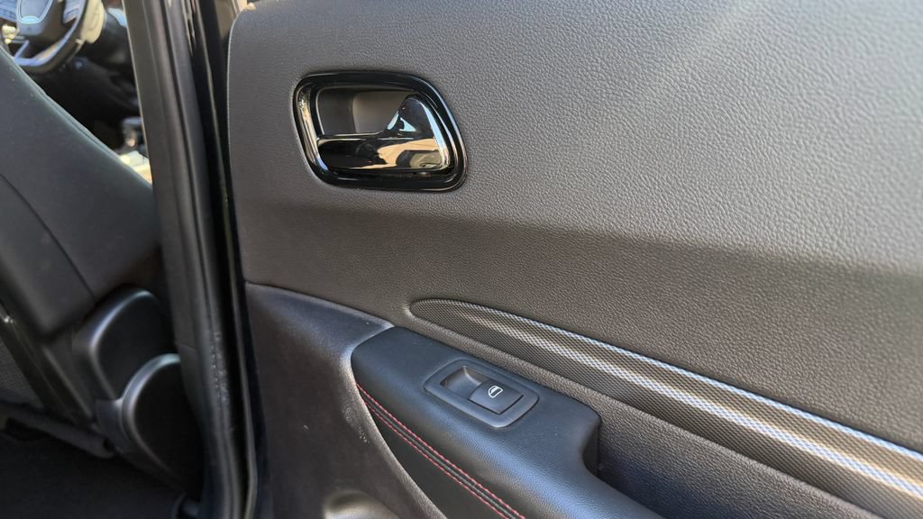 Used 2025 Dodge Durango GT RWD image 26