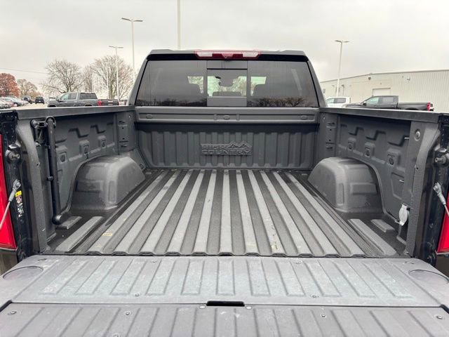 Certified 2024 Chevrolet Silverado 1500 High Country w/ Midnight Edition image 5