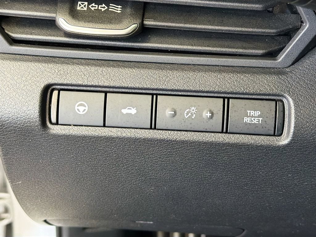 Used 2020 Nissan Altima 2.5 SV image 12