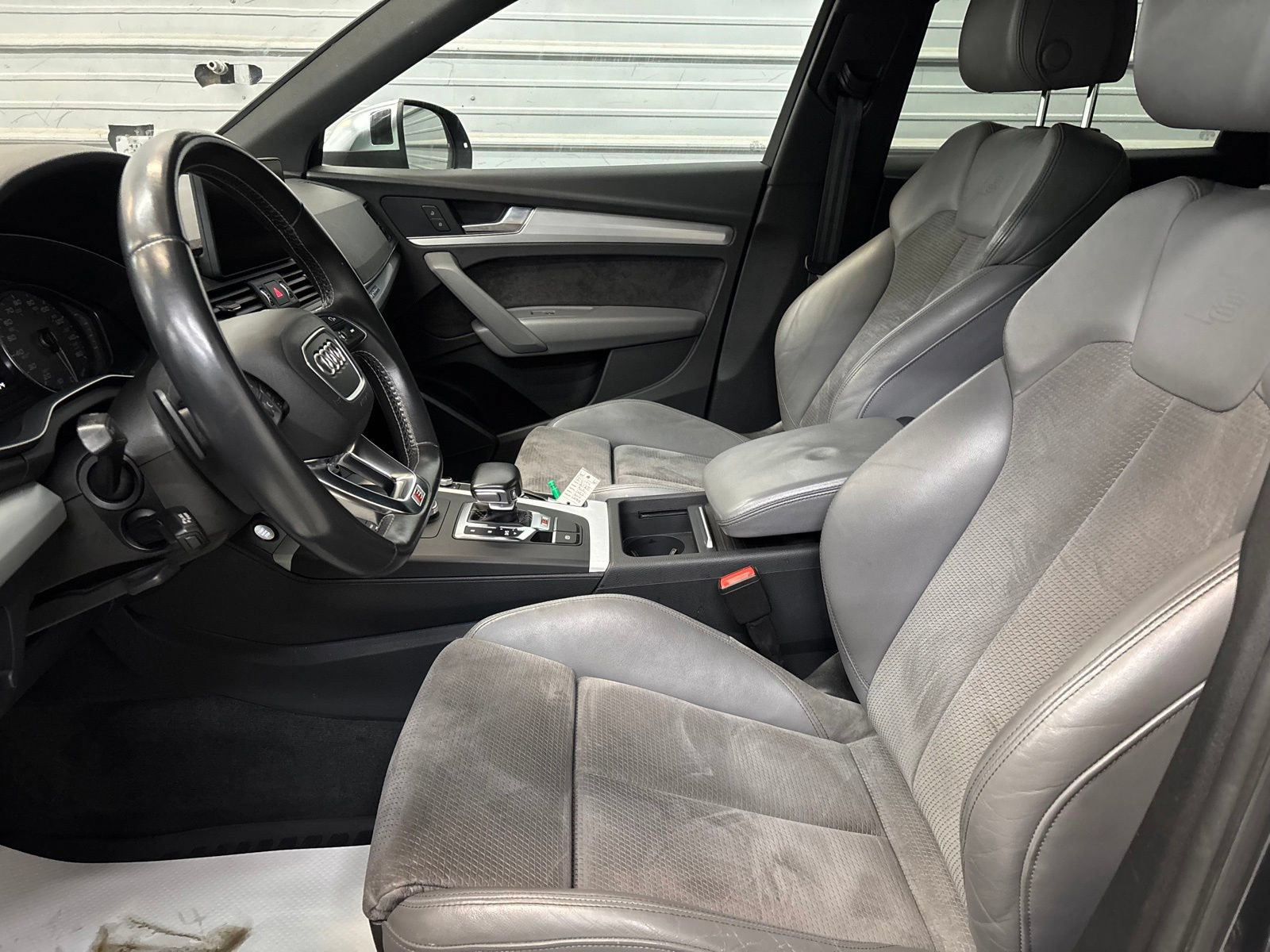 Used 2020 Audi SQ5 Premium w/ Convenience Package AWD/4WD image 10