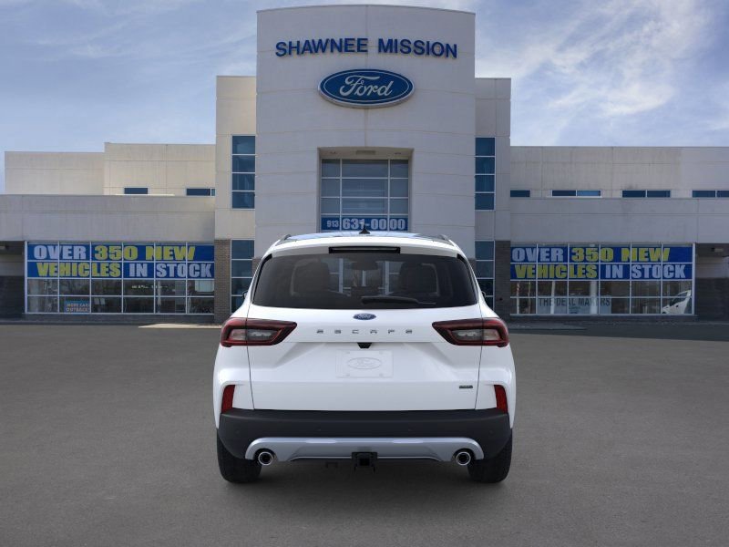 New 2026 Ford Escape SE w/ Class II Trailer Tow Package image 5