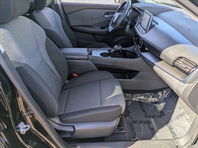 Used 2022 Nissan Rogue SV image 19