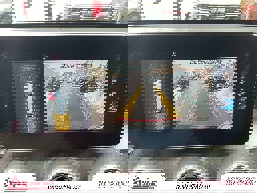 Used 2022 Mercedes-Benz GLC 300 4MATIC image 16