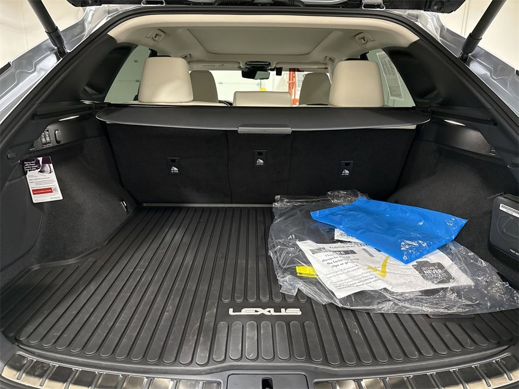 Used 2025 Lexus RX 350h image 24