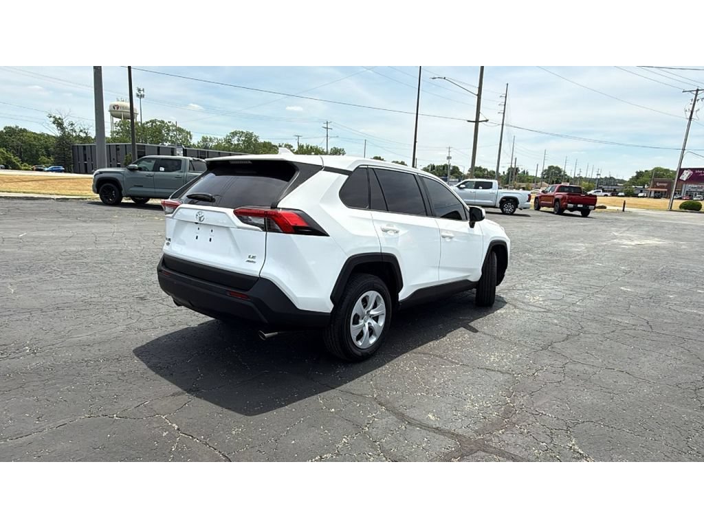 Certified 2025 Toyota RAV4 LE AWD/4WD image 9