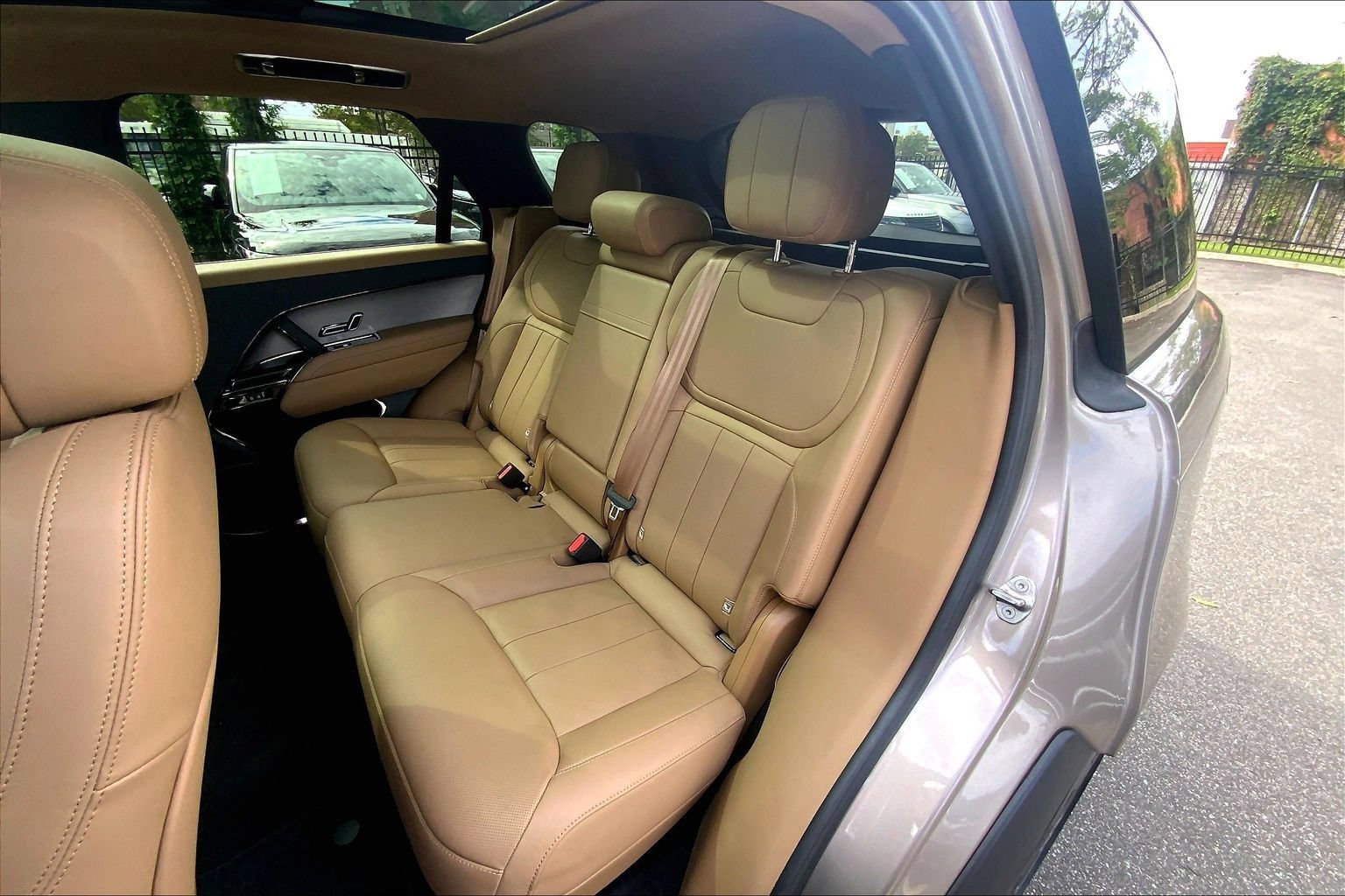 Certified 2023 Land Rover Range Rover Sport SE AWD/4WD image 20