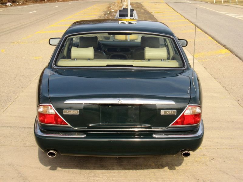 Used 2000 Jaguar XJ8 image 14
