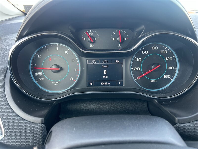 Used 2018 Chevrolet Cruze LS FWD image 17