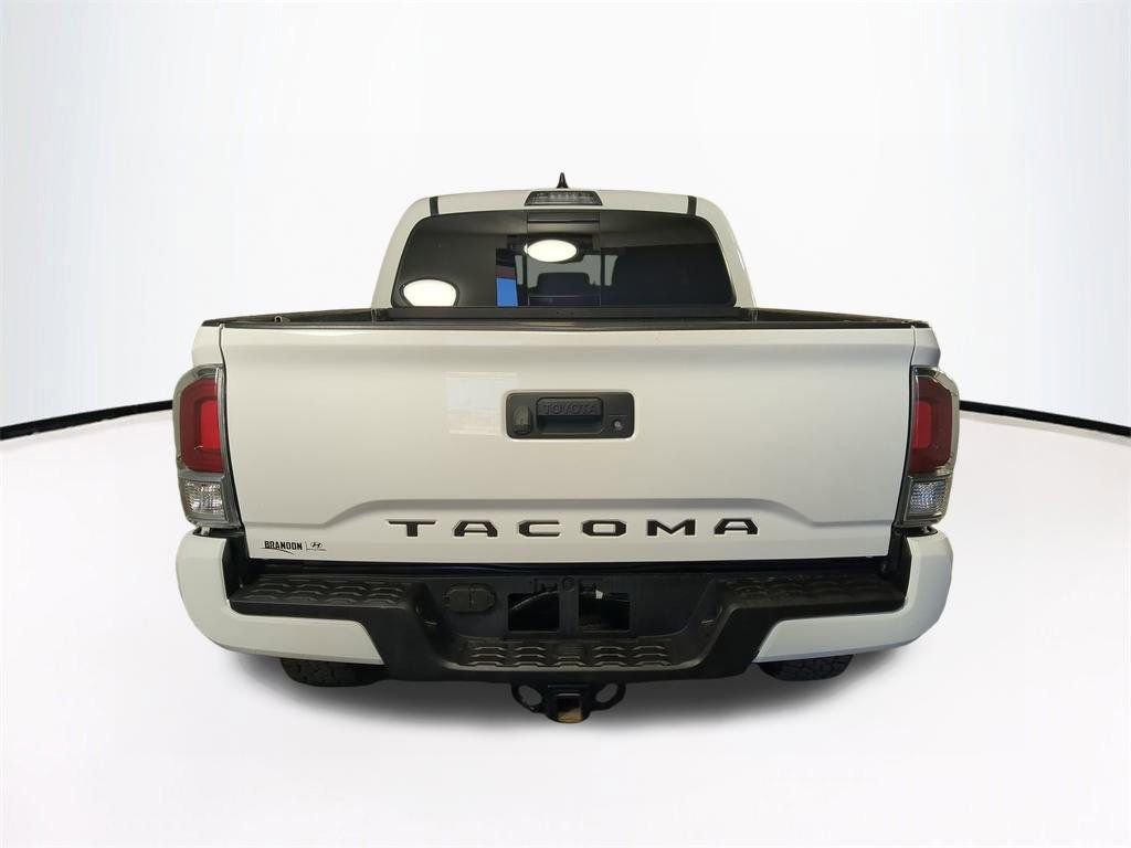 Used 2020 Toyota Tacoma TRD Sport image 6