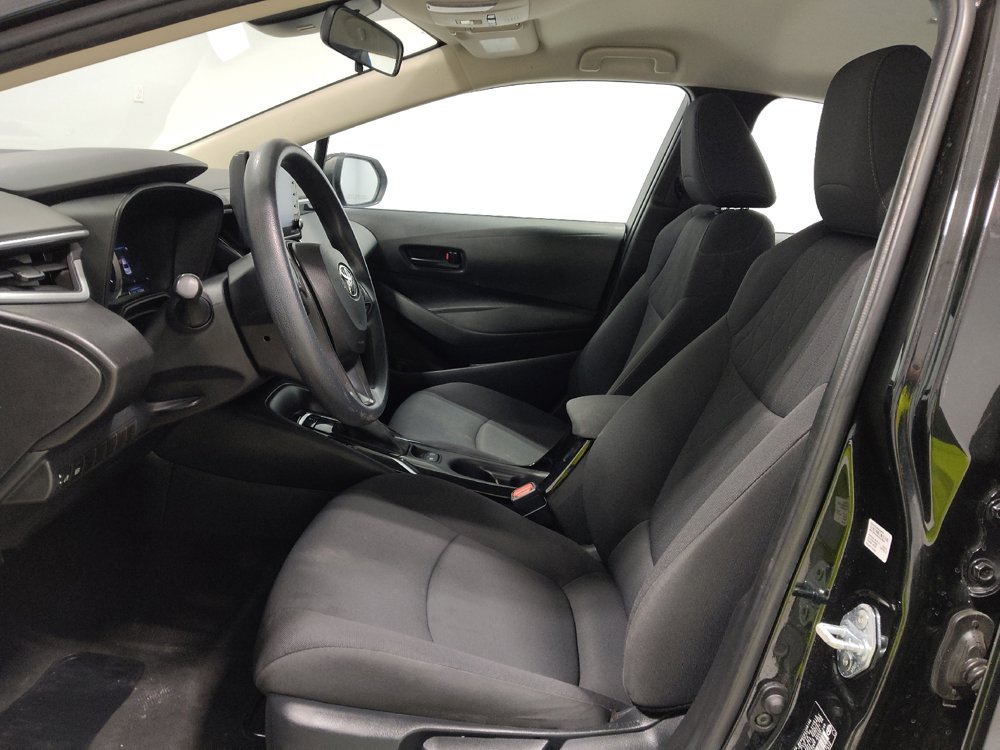 Used 2022 Toyota Corolla LE image 17