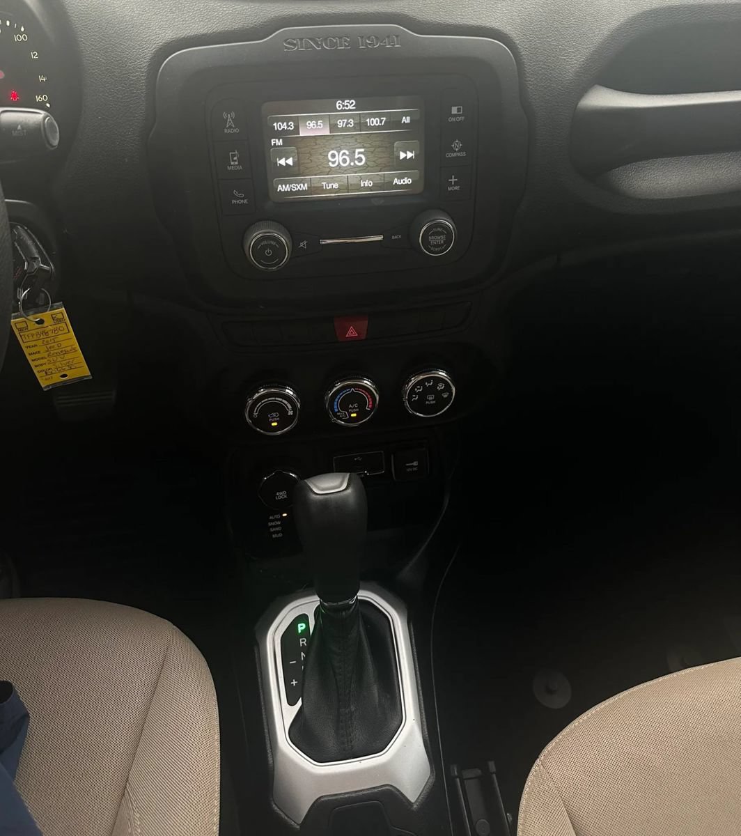 Used 2015 Jeep Renegade Sport w/ Power & Air Group AWD/4WD image 11