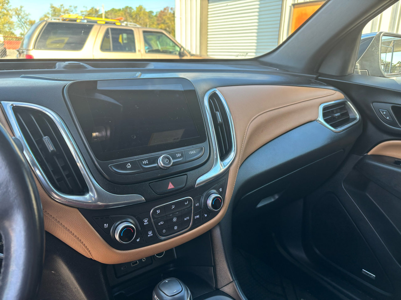 Used 2019 Chevrolet Equinox Premier image 7