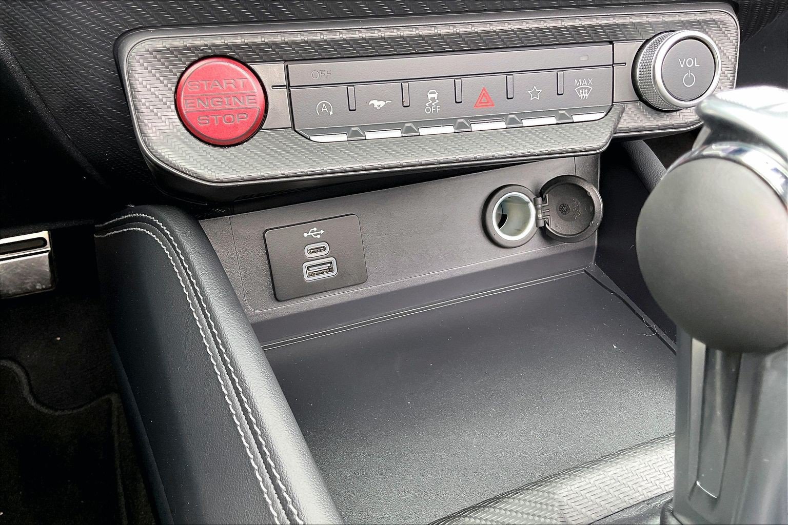 Used 2025 Ford Mustang GT Premium RWD image 33