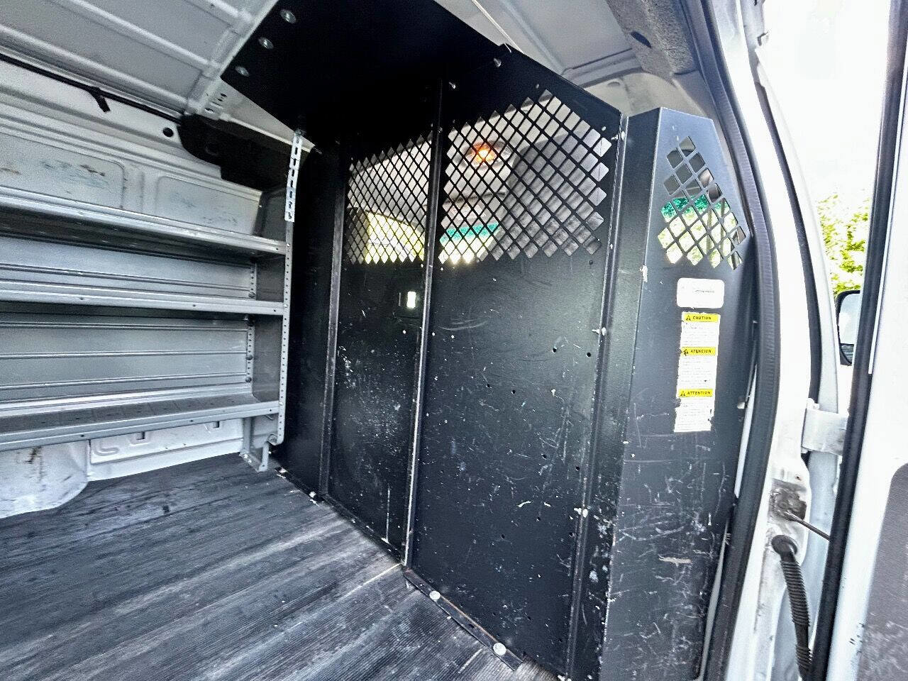 Used 2014 Ford E-250 and Econoline 250 w/ Power Group image 19