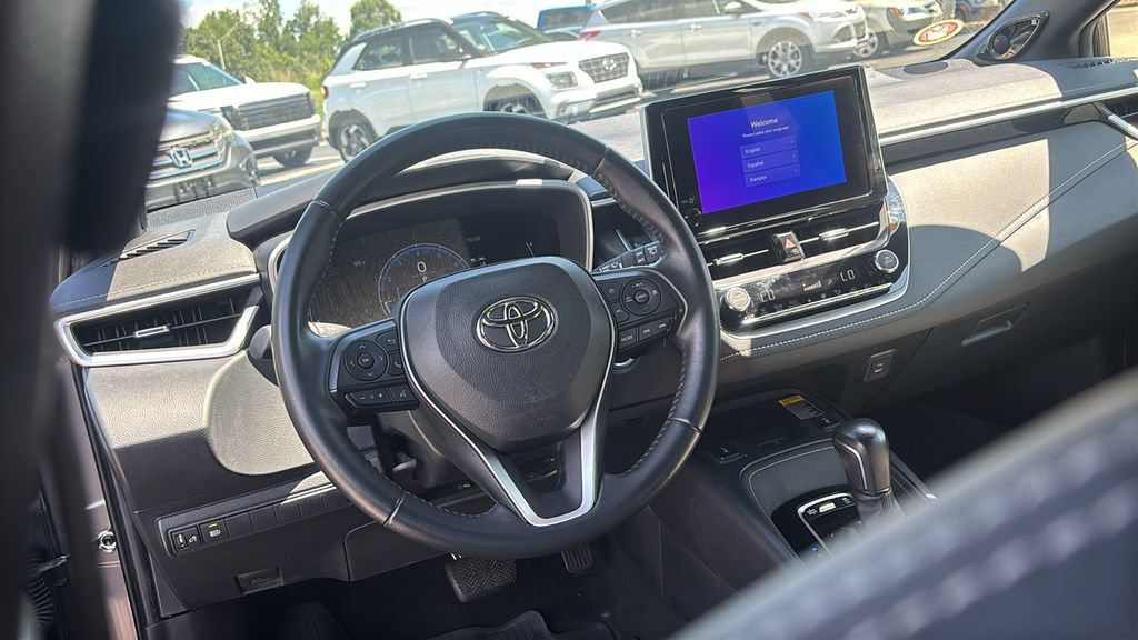 Used 2025 Toyota Corolla XSE FWD image 13