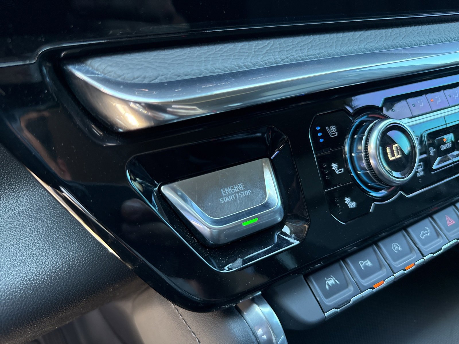 Used 2024 GMC Sierra 1500 Denali image 29