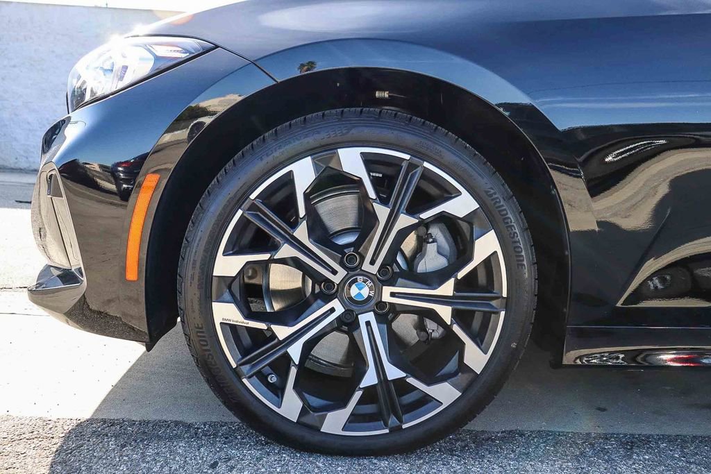 Used 2025 BMW 330i Sedan w/ Premium Package image 12