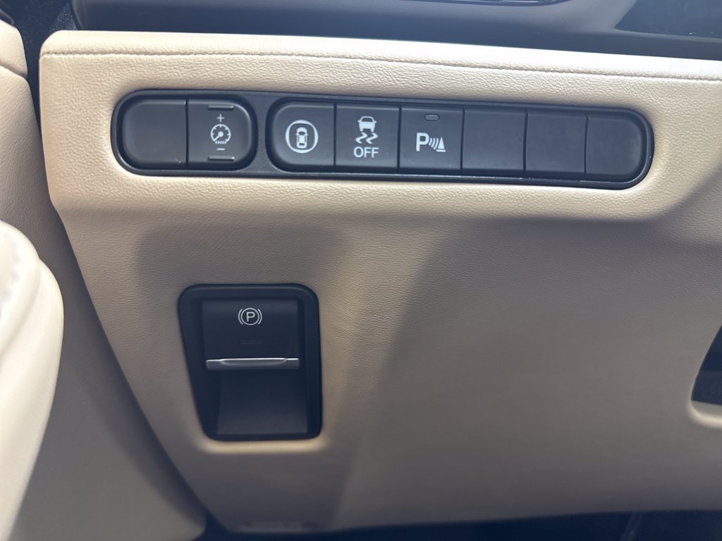 Used 2022 Acura MDX w/ Technology Package AWD/4WD image 23