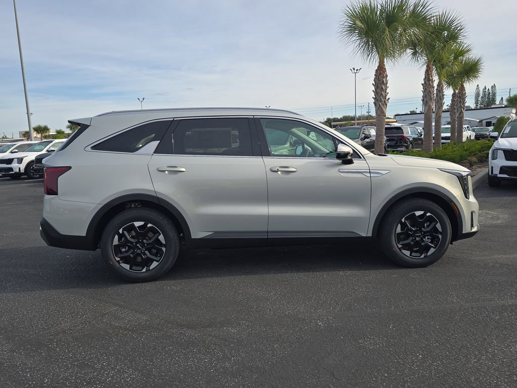 New 2026 Kia Sorento S w/ S Panoramic Sunroof Package image 9