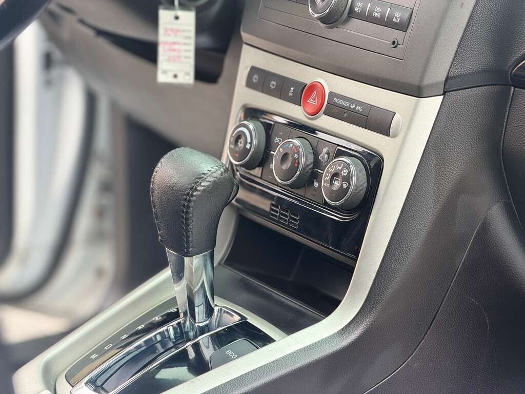Used 2014 Chevrolet Captiva Sport LTZ FWD image 15