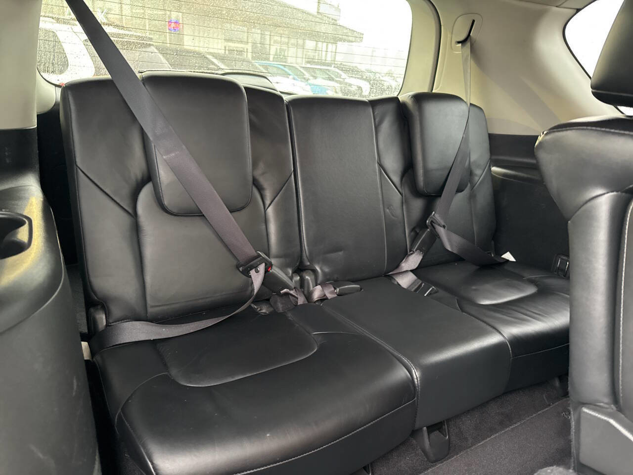 Used 2011 INFINITI QX56 4WD w/ Deluxe Touring Pkg image 22