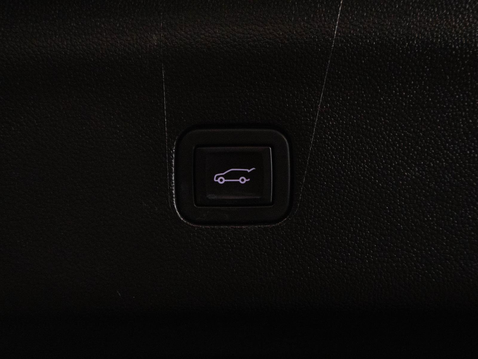 Used 2024 Buick Enclave Premium image 25