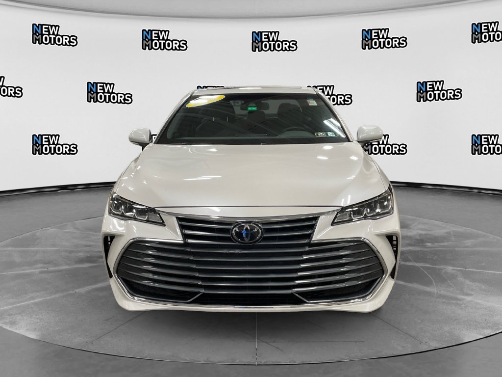 Used 2021 Toyota Avalon XLE w/ Moonroof Package FWD image 8
