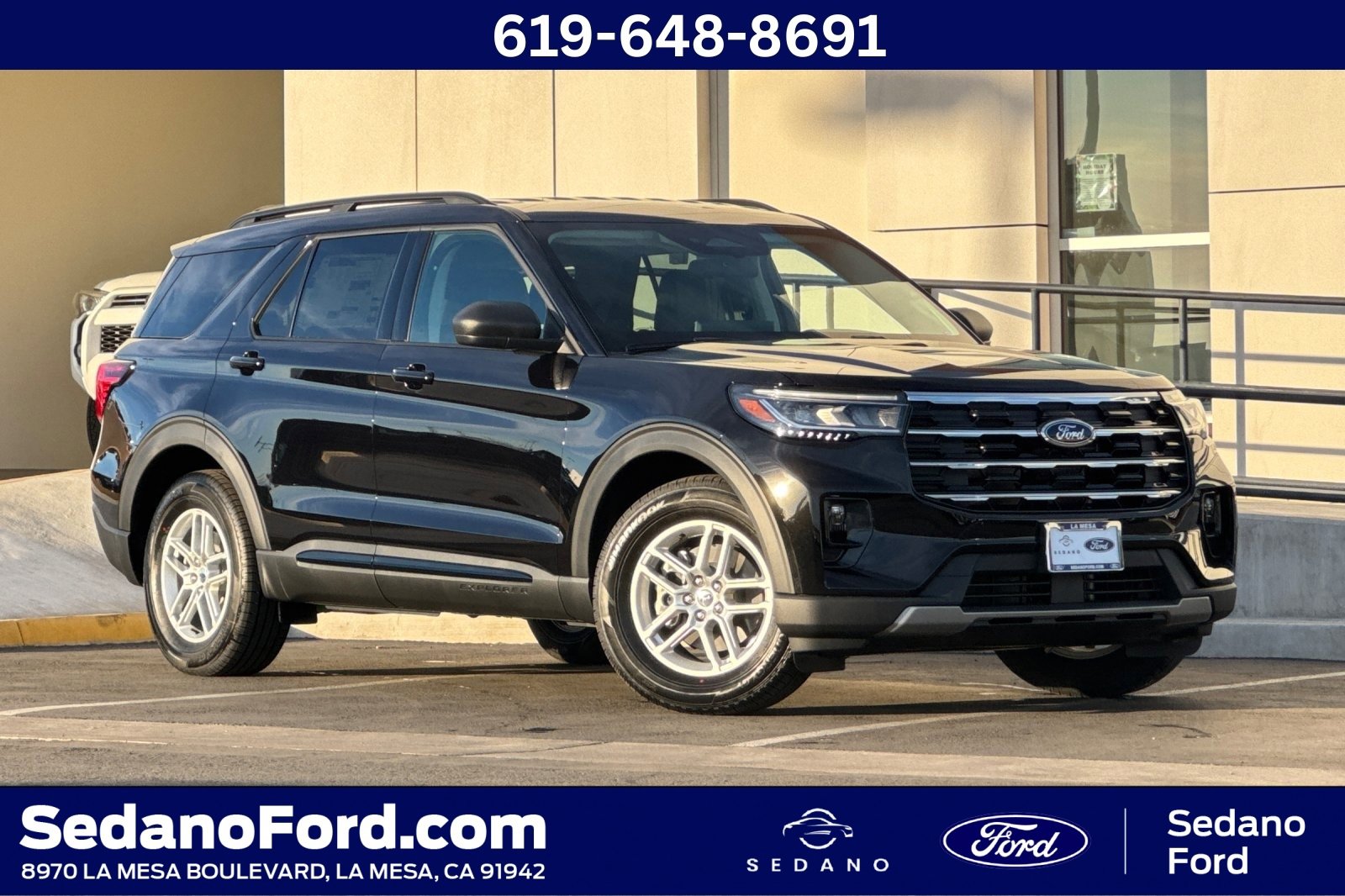 New 2026 Ford Explorer Active w/ Active Comfort Package image 1
