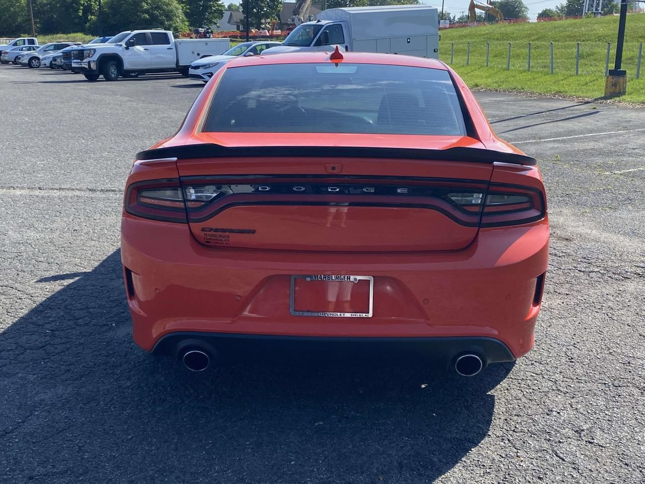 Used 2019 Dodge Charger Scat Pack RWD image 5