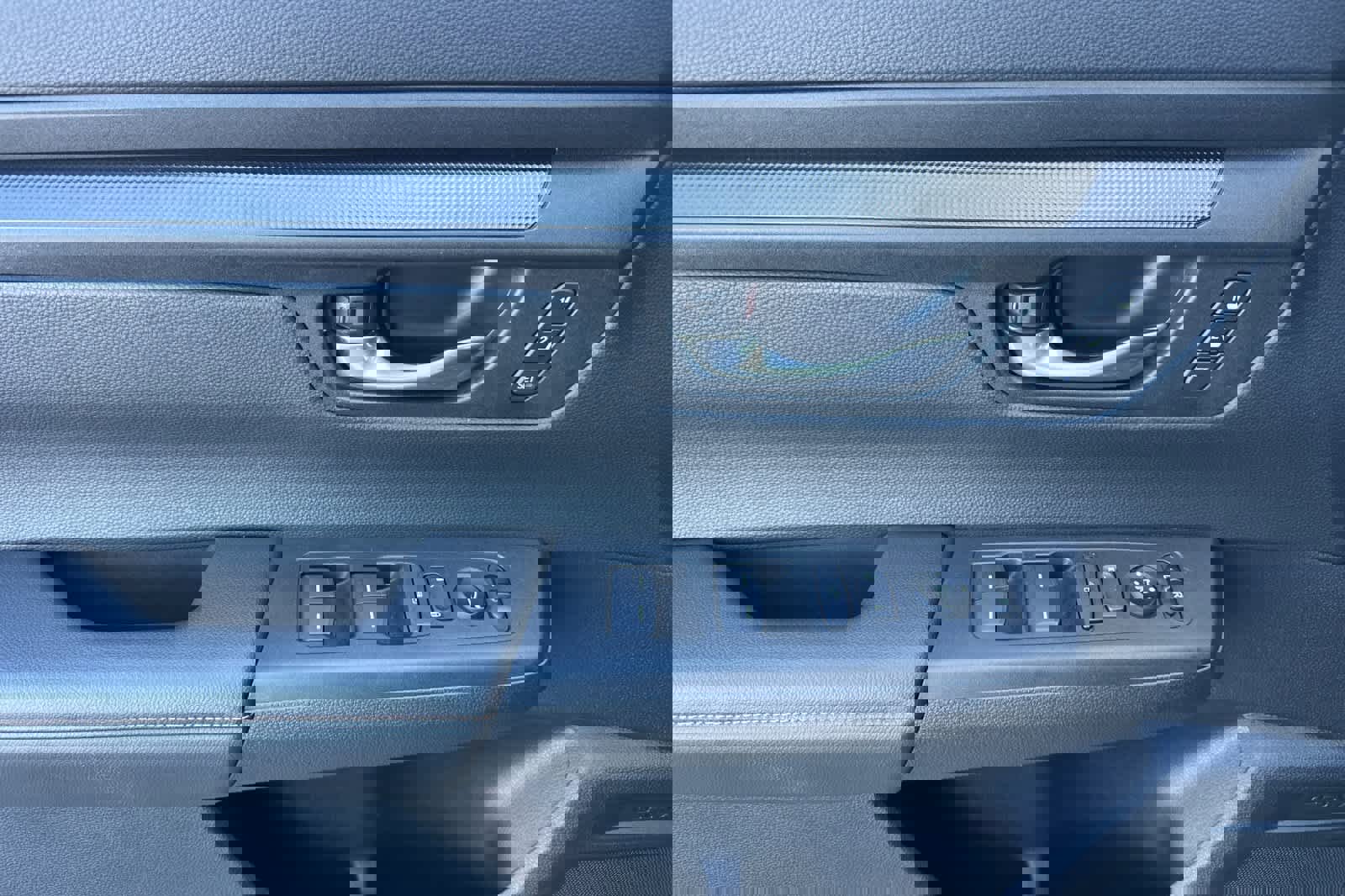 Certified 2025 Honda CR-V Sport-L image 11