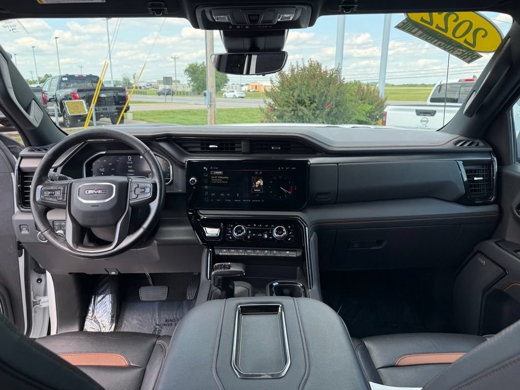 Used 2022 GMC Sierra 1500 AT4 w/ AT4 Premium Package AWD/4WD image 14