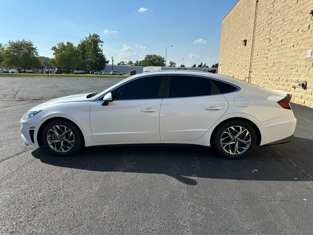 Used 2022 Hyundai Sonata SEL w/ Convenience Package image 2