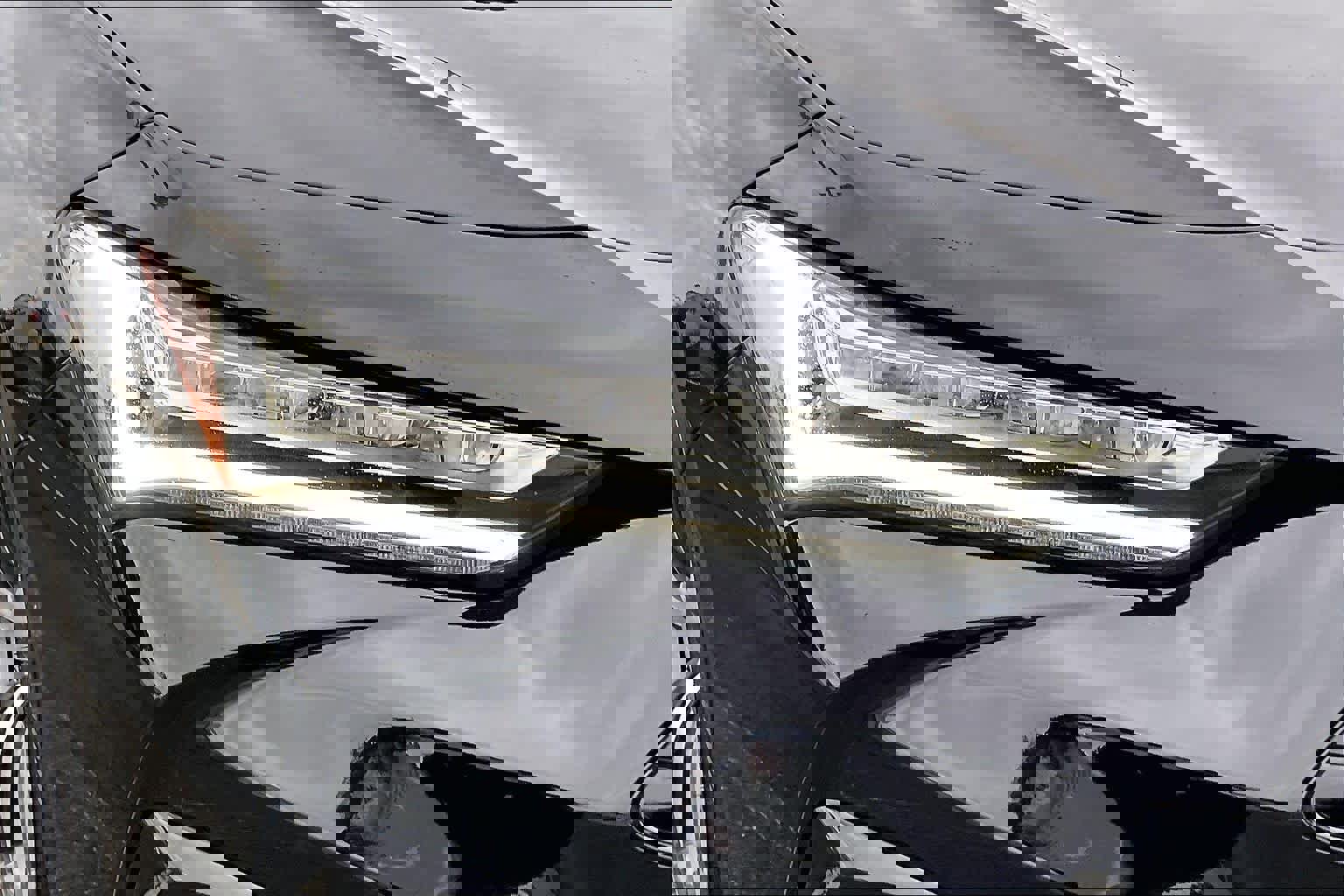 Used 2025 Acura TLX w/ Technology Package image 29