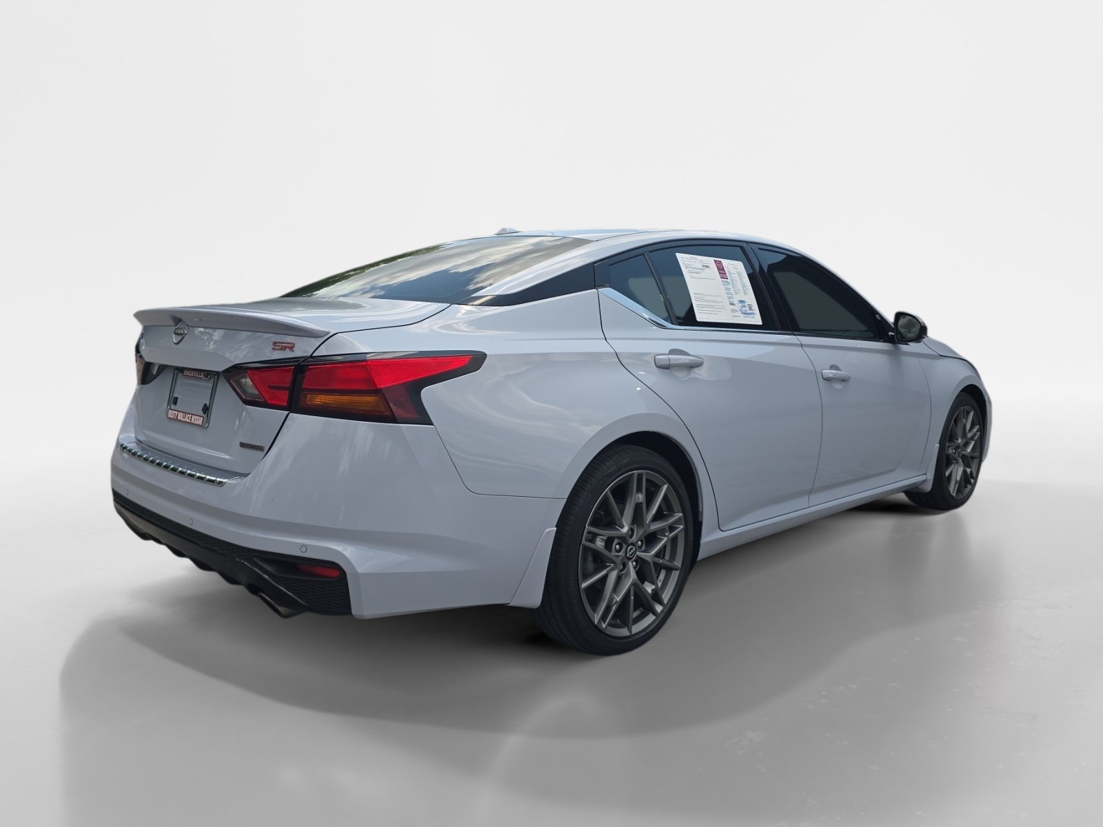 Certified 2023 Nissan Altima 2.0 SR FWD image 6