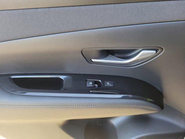 Certified 2023 Hyundai Tucson Limited image 10