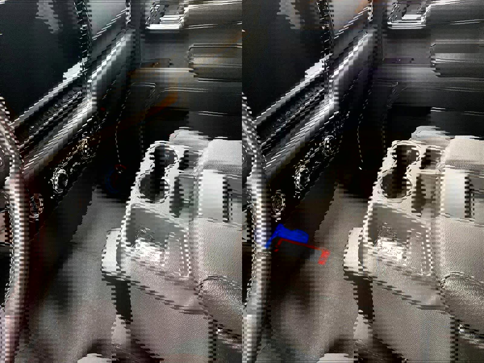 Used 2023 GMC Sierra 1500 Elevation image 20