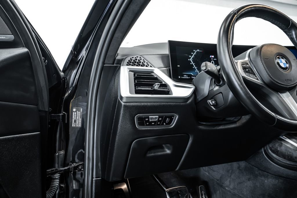 Used 2023 BMW X7 xDrive40i w/ M Sport Package image 22