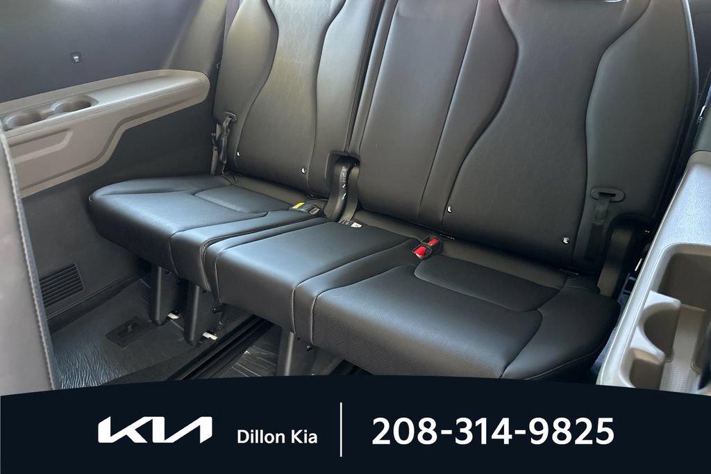 New 2026 Kia Carnival EX FWD image 16
