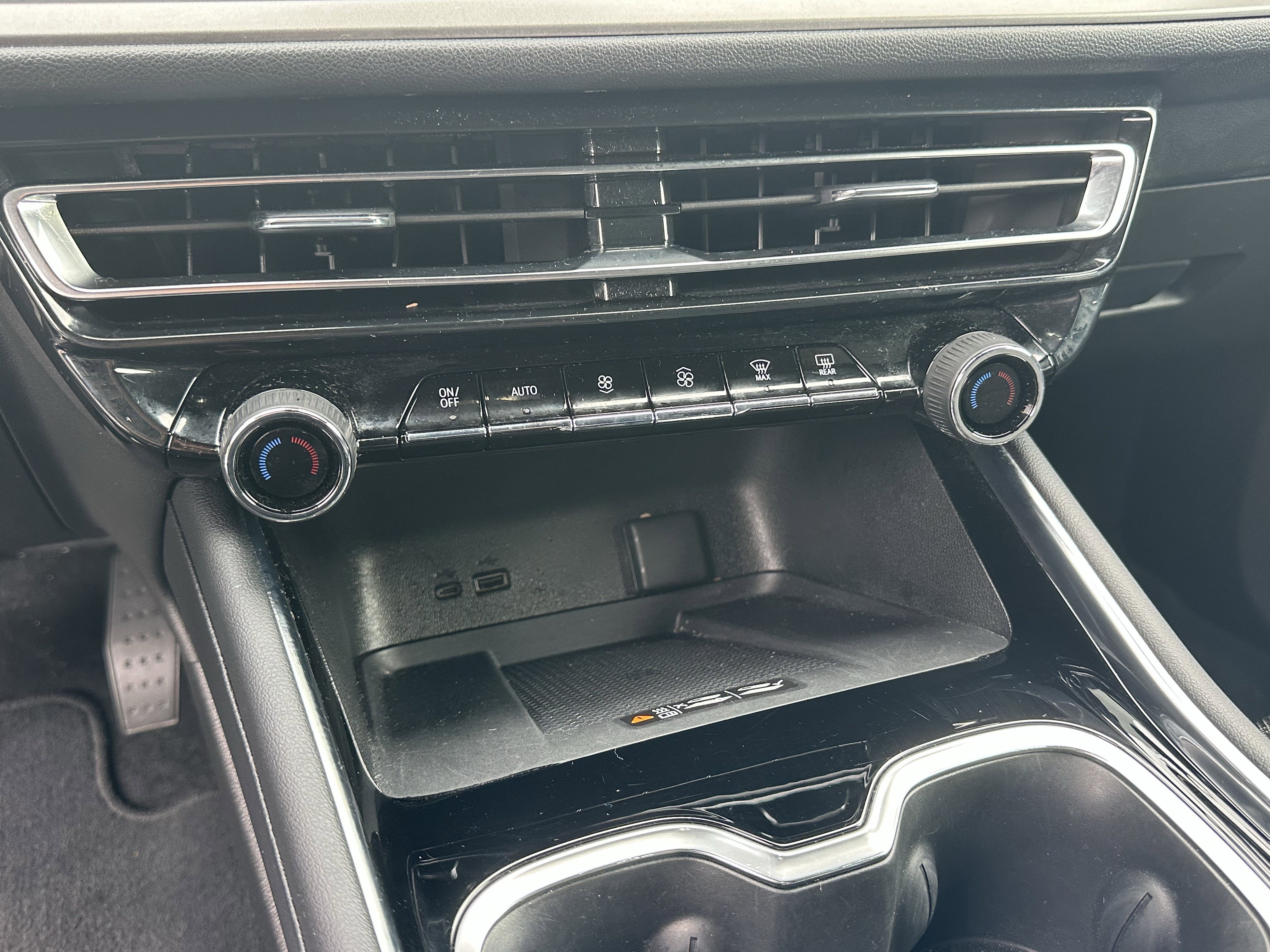 Certified 2025 Chevrolet Traverse LT image 27