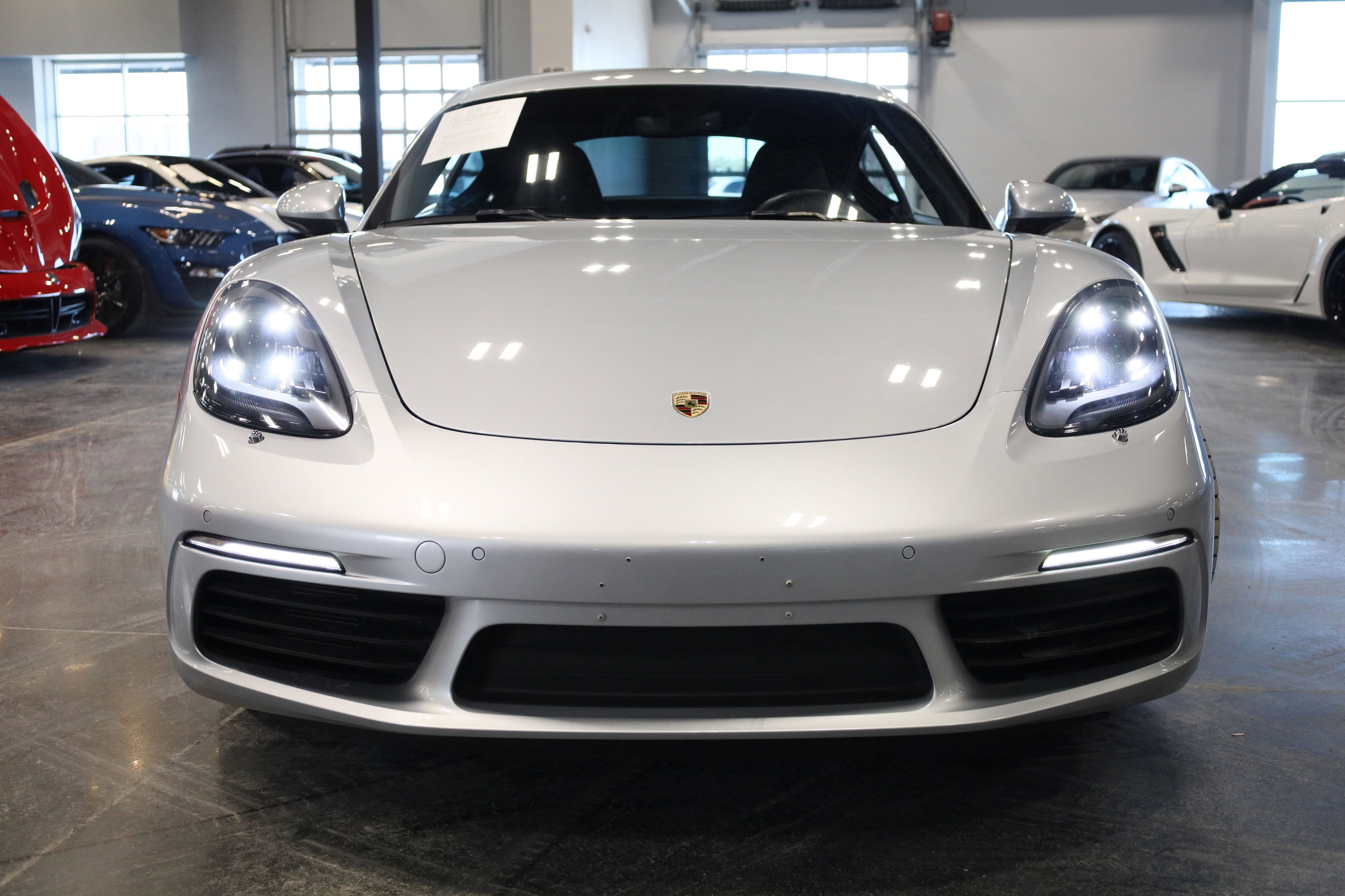 Used 2018 Porsche 718 Cayman S image 2