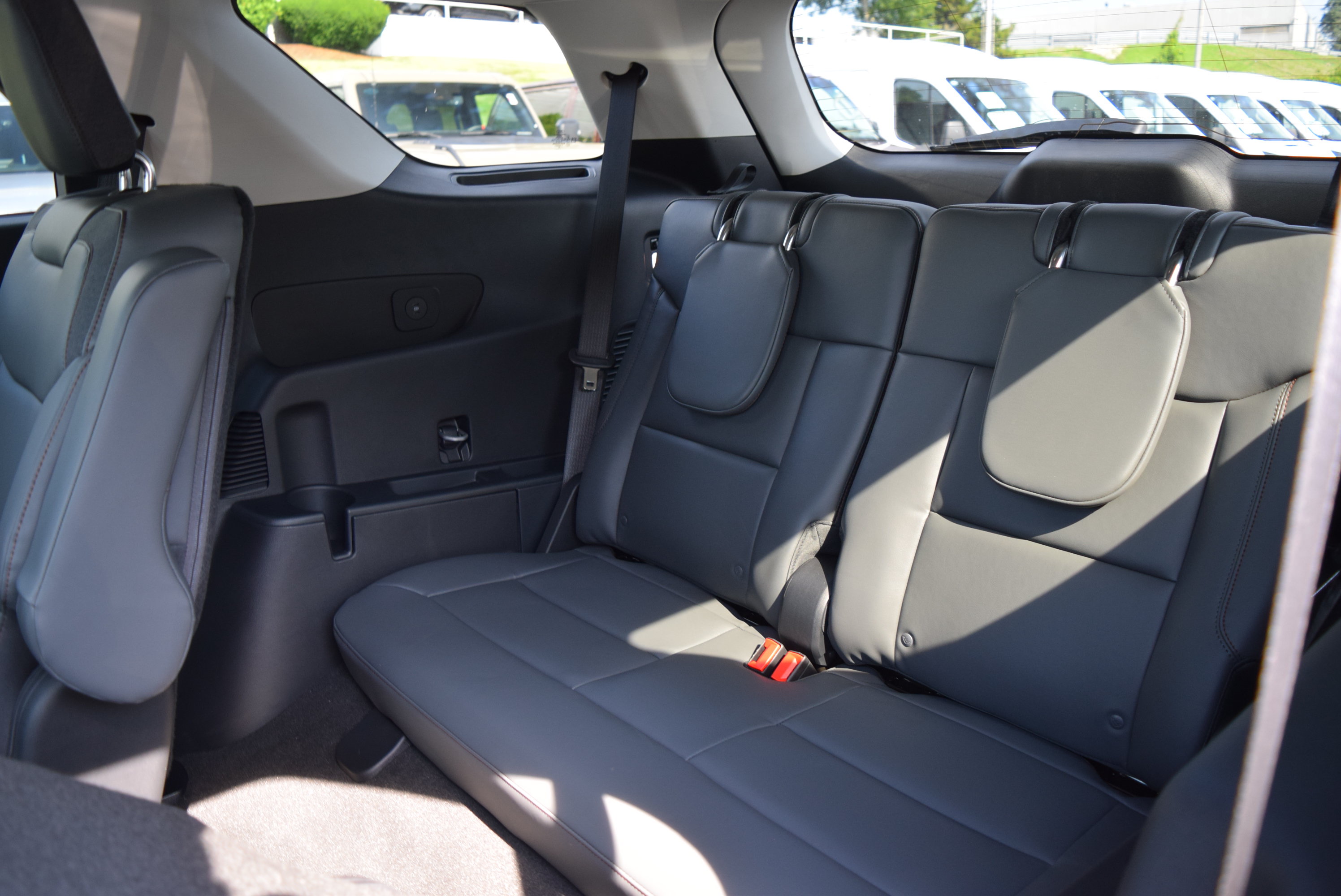 Used 2026 Ford Explorer Active w/ Active Comfort Package AWD/4WD image 9