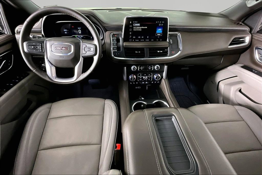 Used 2024 GMC Yukon SLT w/ SLT Luxury Package RWD image 7